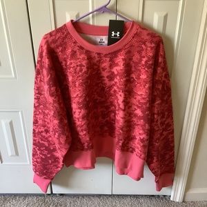 NWT Under Armour Woman’s Rival Fleece Camo Crew, SS, Shades of Pink, Size: Large